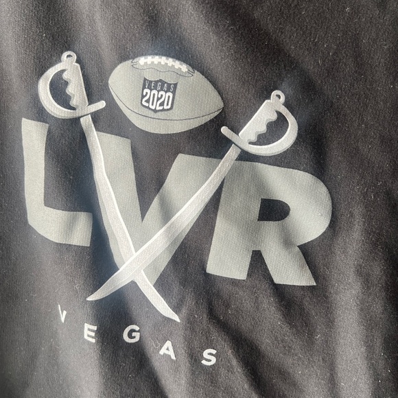 NWOT- men’s black raiders hoodie size XL - Picture 3 of 5